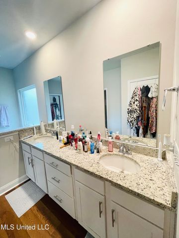 6021 Penni Lane, Ocean Springs, MS 39564