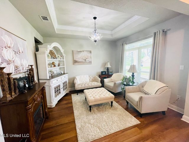 6021 Penni Lane, Ocean Springs, MS 39564