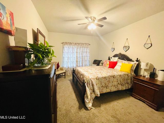 6021 Penni Lane, Ocean Springs, MS 39564