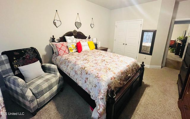 6021 Penni Lane, Ocean Springs, MS 39564