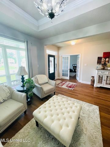 6021 Penni Lane, Ocean Springs, MS 39564