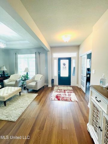 6021 Penni Lane, Ocean Springs, MS 39564