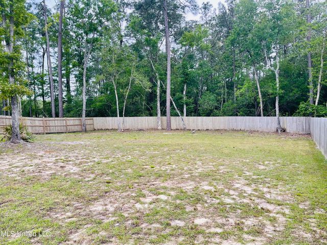 6021 Penni Lane, Ocean Springs, MS 39564