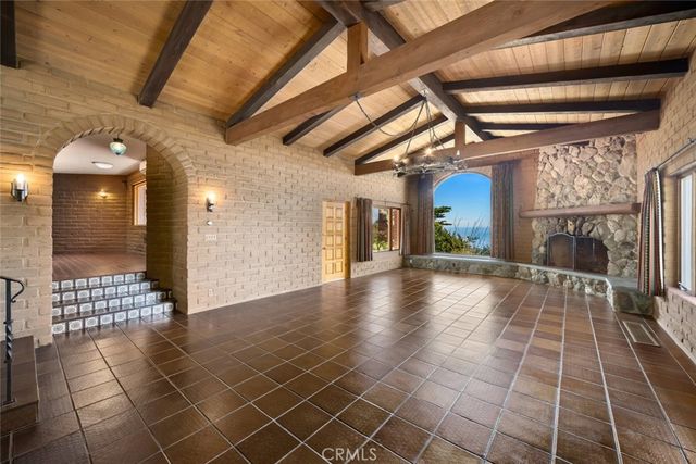 18844 Cabrillo Hwy, Cambria, CA 93452