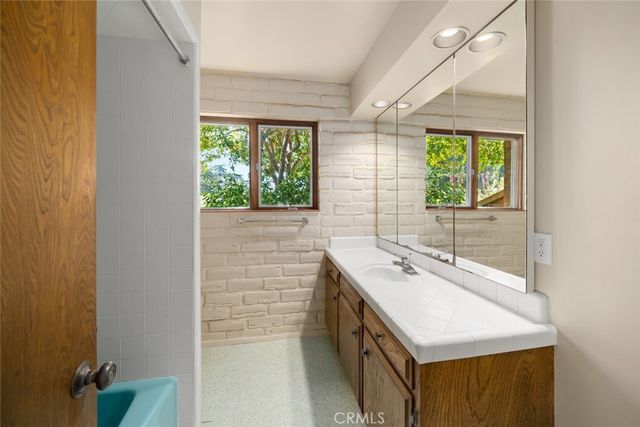 18844 Cabrillo Hwy, Cambria, CA 93452