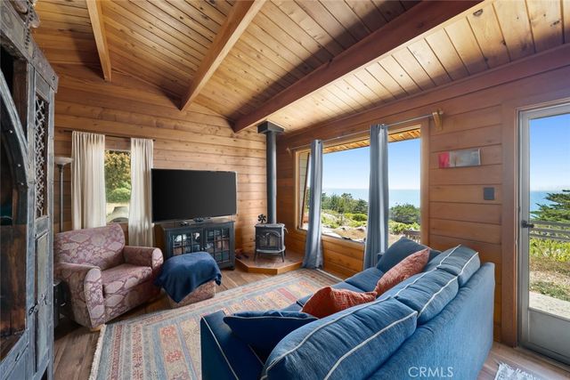 18844 Cabrillo Hwy, Cambria, CA 93452