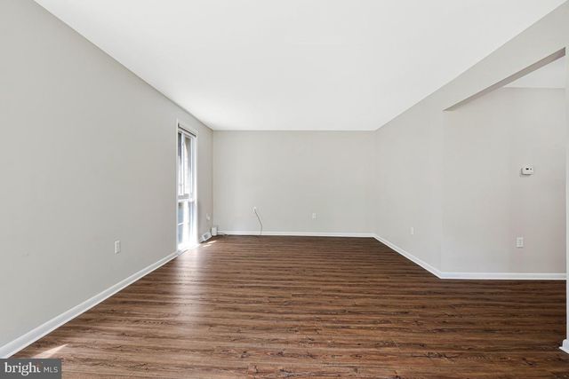 11814 BLUE SPRUCE RD, Reston, VA 20191