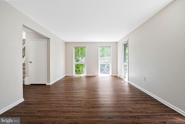 11814 BLUE SPRUCE RD, Reston, VA 20191