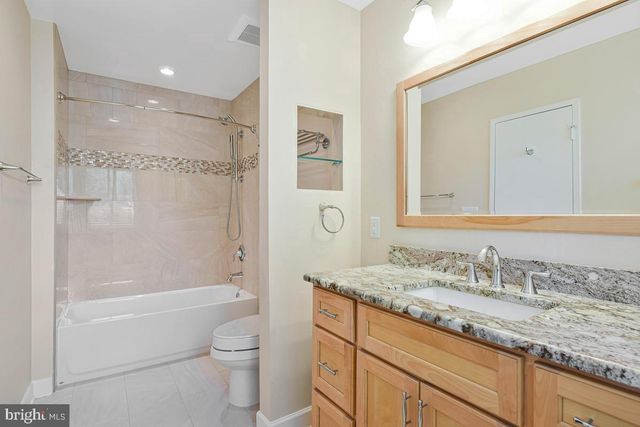 11814 BLUE SPRUCE RD, Reston, VA 20191