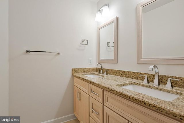11814 BLUE SPRUCE RD, Reston, VA 20191