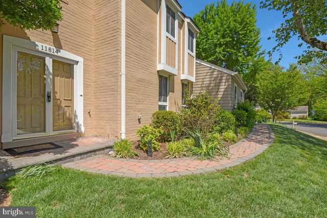 11814 BLUE SPRUCE RD, Reston, VA 20191