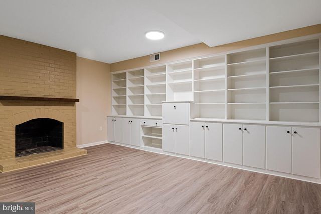 11814 BLUE SPRUCE RD, Reston, VA 20191