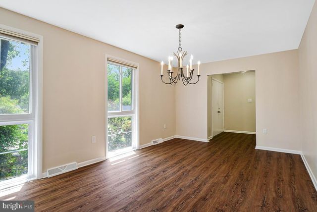 11814 BLUE SPRUCE RD, Reston, VA 20191