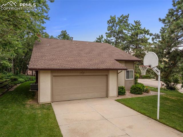 1725 Applewood Ridge Court, Colorado Springs, CO 80918