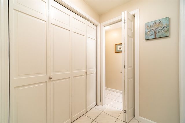 7 Bunker Cir, East Longmeadow, MA 01108