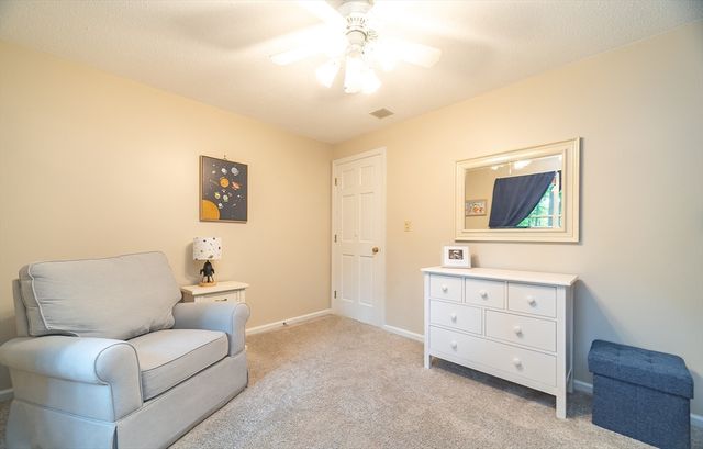 7 Bunker Cir, East Longmeadow, MA 01108