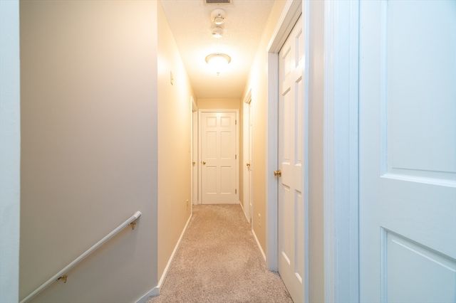 7 Bunker Cir, East Longmeadow, MA 01108