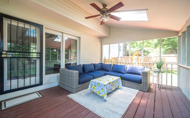 7 Bunker Cir, East Longmeadow, MA 01108