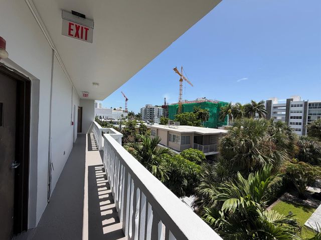 1020 94th Street 403, Bay Harbor Islands, FL 33154