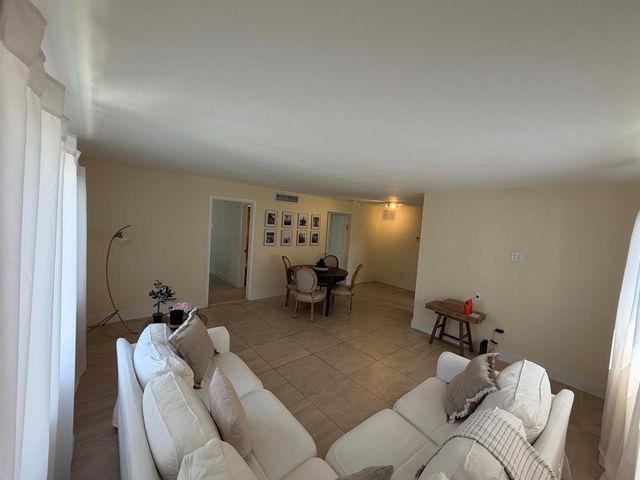 1020 94th Street 403, Bay Harbor Islands, FL 33154
