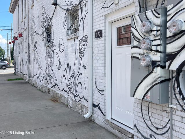 177 Pope St 201, Louisville, KY 40206