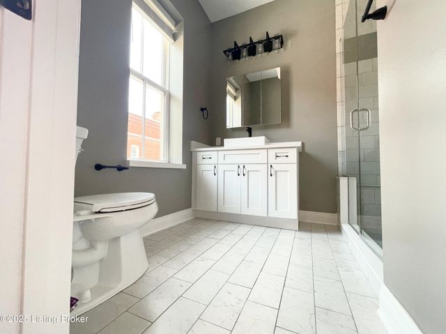 177 Pope St 201, Louisville, KY 40206