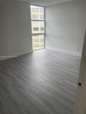 2075 NE 164th St 805, North Miami Beach, FL 33162