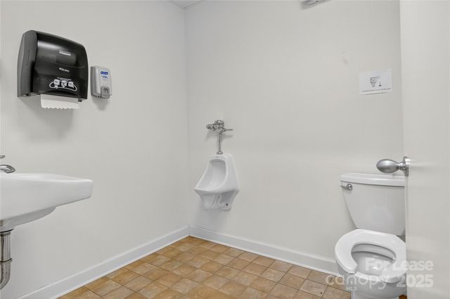 1505 Newton Drive, Statesville, NC 28677