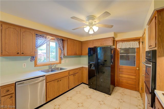 1804 W 44th Street, Lorain, OH 44053