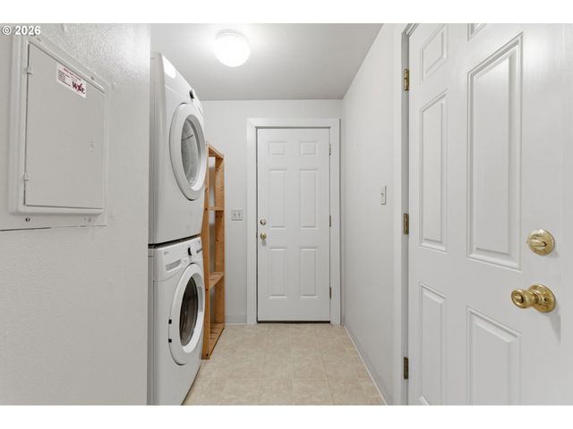 2310 Sw DOLPH Ct, Portland, OR 97219