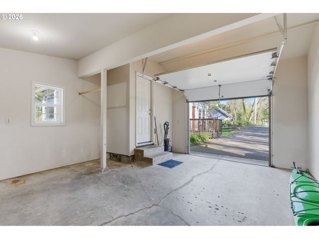 2310 Sw DOLPH Ct, Portland, OR 97219