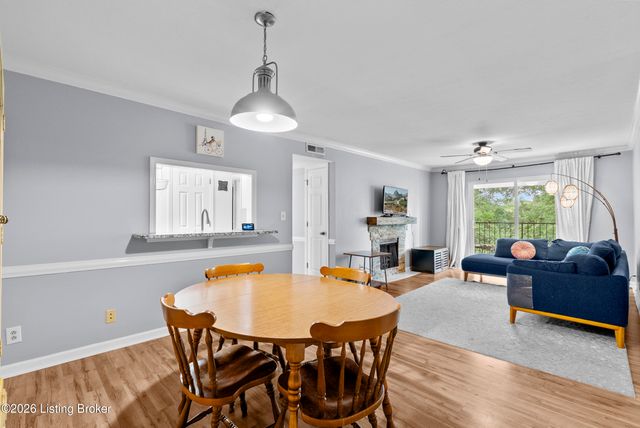 3307 Colonial Manor Cir UNIT 6B, Louisville, KY 40218