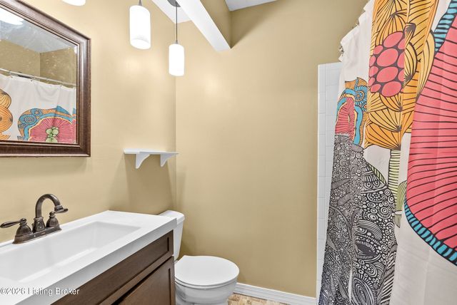 3307 Colonial Manor Cir UNIT 6B, Louisville, KY 40218