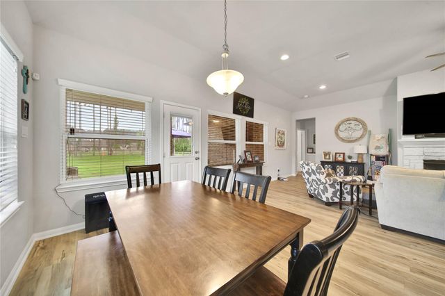 231 Road 6613, Dayton, TX 77535