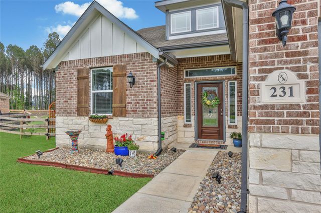 231 Road 6613, Dayton, TX 77535