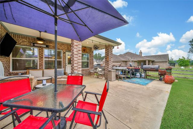 231 Road 6613, Dayton, TX 77535