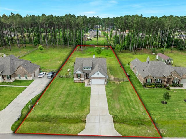 231 Road 6613, Dayton, TX 77535