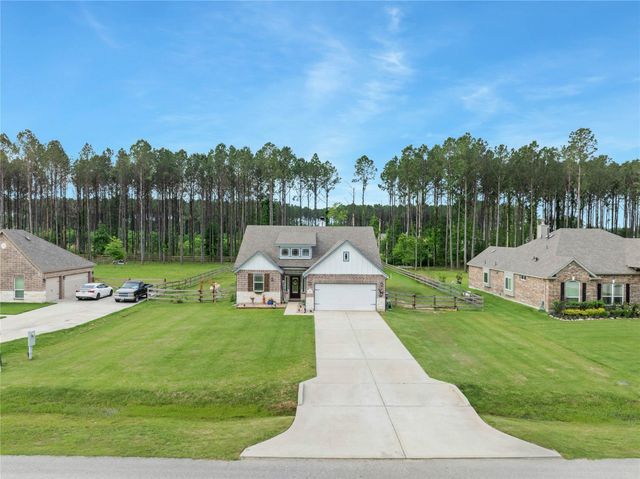 231 Road 6613, Dayton, TX 77535
