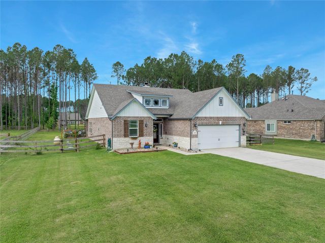 231 Road 6613, Dayton, TX 77535