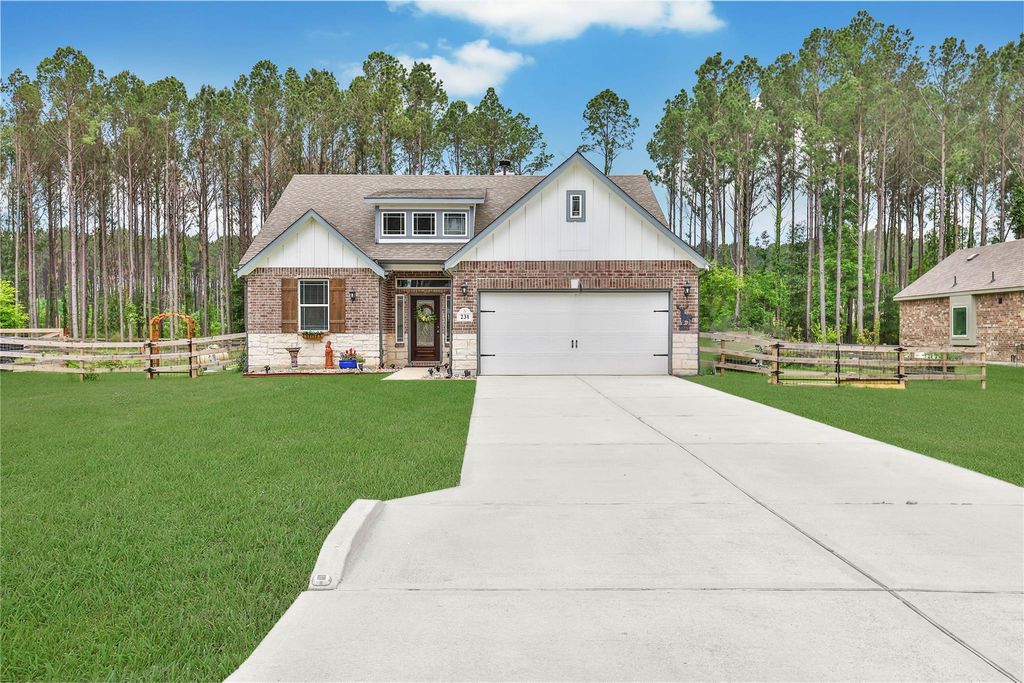 231 Road 6613, Dayton, TX 77535