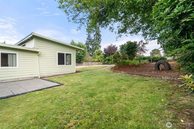 11833 SE 272nd Place, Kent, WA 98030