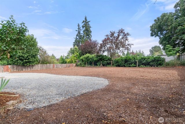 11833 SE 272nd Place, Kent, WA 98030