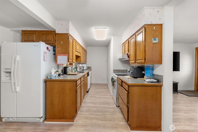 11833 SE 272nd Place, Kent, WA 98030