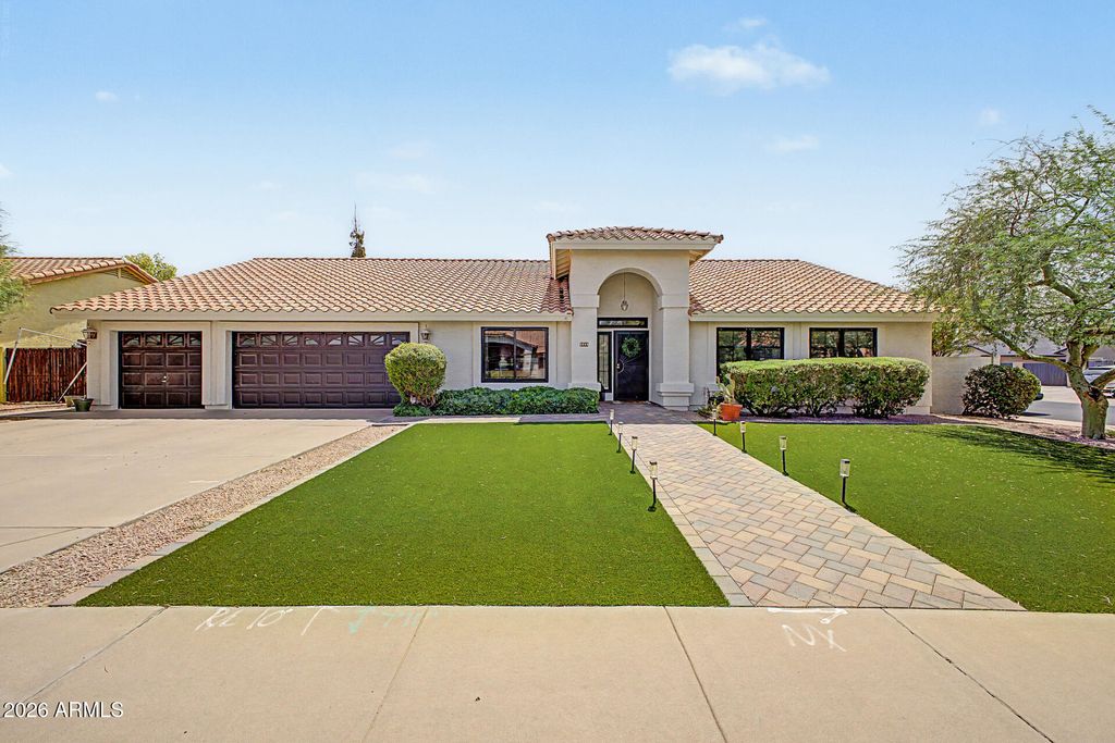 2833 E HERMOSA VISTA Drive, Mesa, AZ 85213 — photo 2
