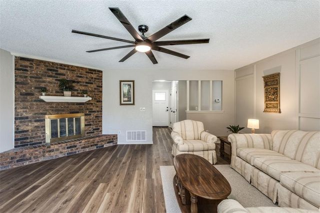 8821 NW 83rd Street, Oklahoma City, OK 73132