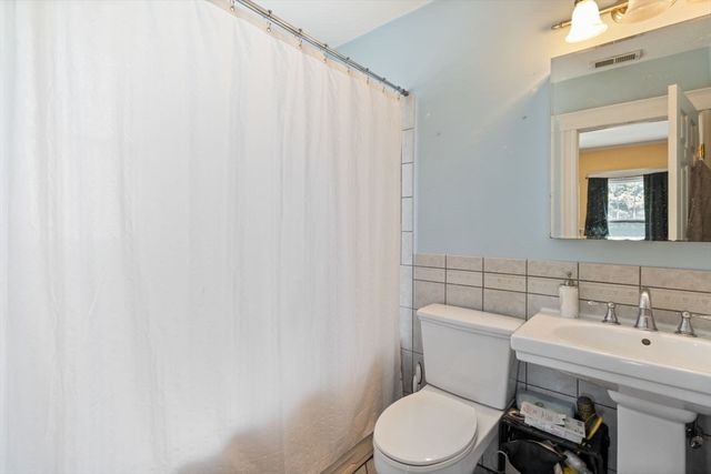 5 Breck Ave 3, Boston, MA 02135