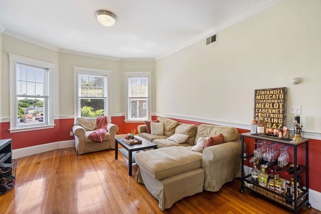 5 Breck Ave 3, Boston, MA 02135
