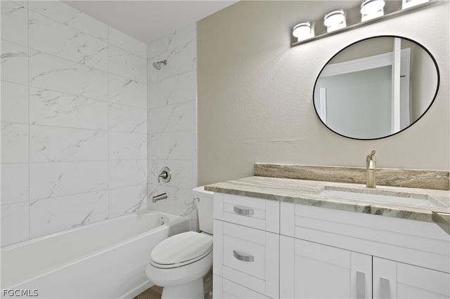 1027 NW 19th ST, Cape Coral, FL 33993