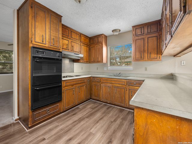 8307 lou gehrig, San Antonio, TX 78240