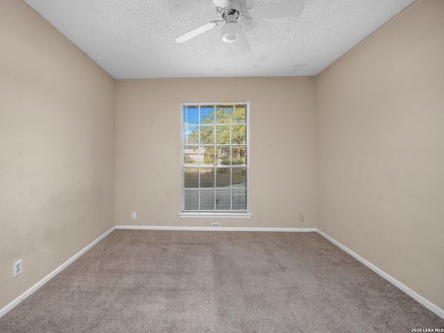 8307 lou gehrig, San Antonio, TX 78240